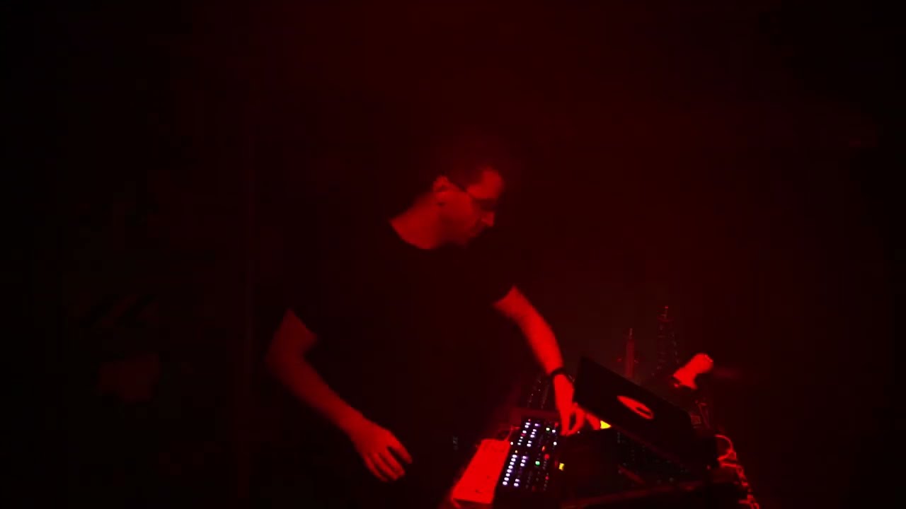 RAW LOUD LIVE (Dark Melodic Techno, Raw, Driving Techno) - performed live