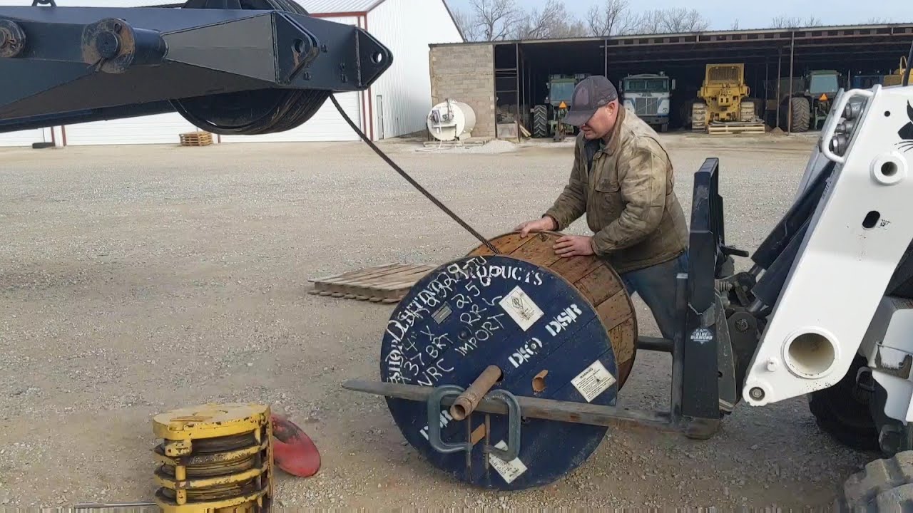 Putting new cable on the our crane (link-belt ls-118)