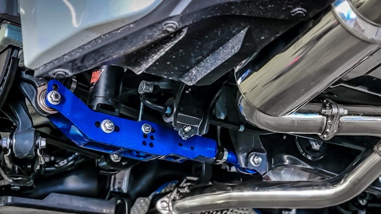 Установка нижнего заднего рычага подвески Megan Racing BRZ/86 2022 года