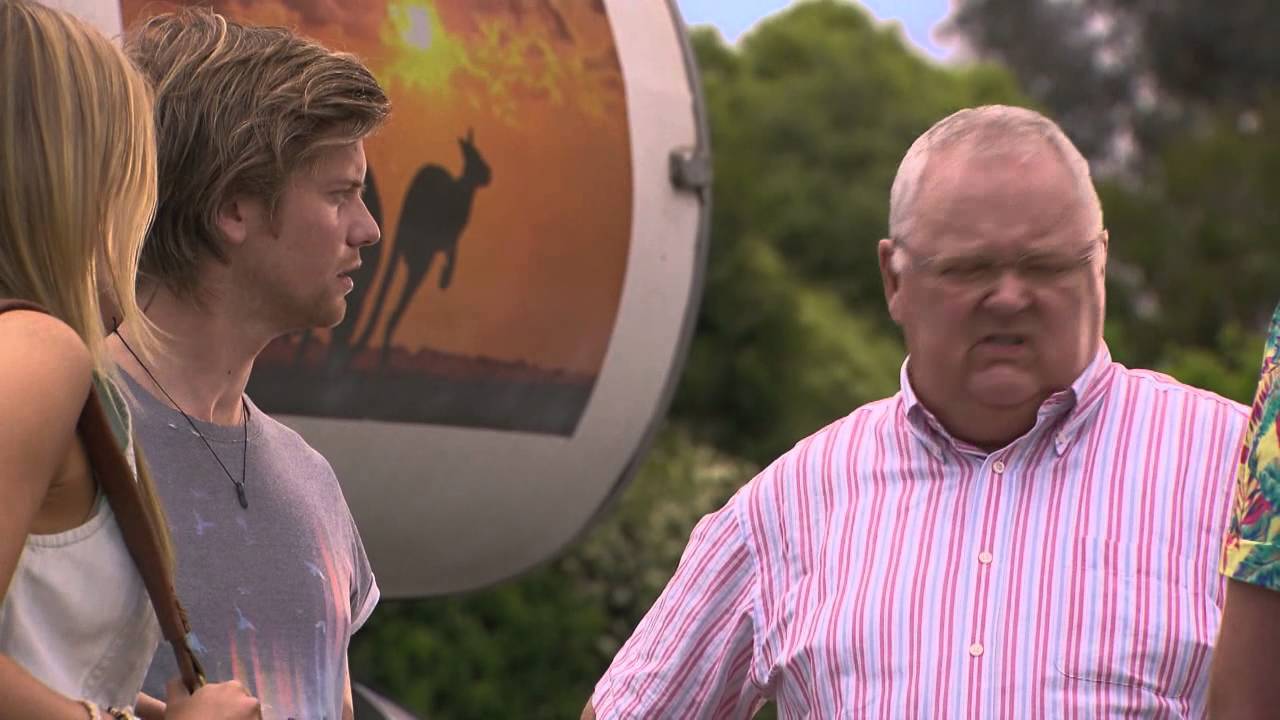 Neighbours: Tuesday 3 March - Clip