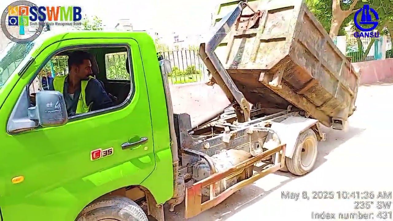 Date:09/05/2025PublicFeedback Manual Labor Narrow Streetrs Cleaning Door to Door Garbage Collection