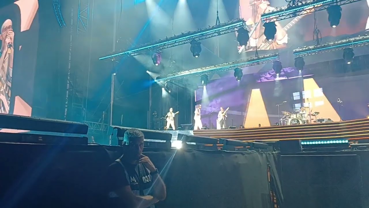 Dentista Croazia LIVE Pinguini tattici Nucleari Campovolo 09/09/2023
