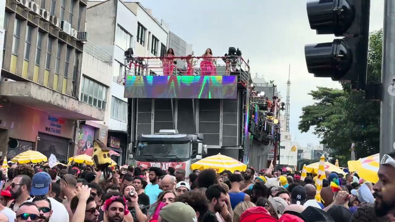 Daniela mercury - vou dar a volta no mundo-carnaval 2026 Sp - trio axé 