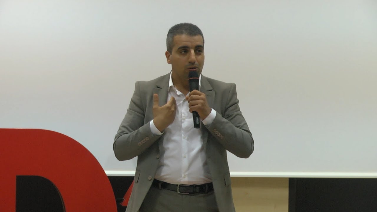 Permettez-vous de rêver! | Ouadih Dada | TEDxUMP