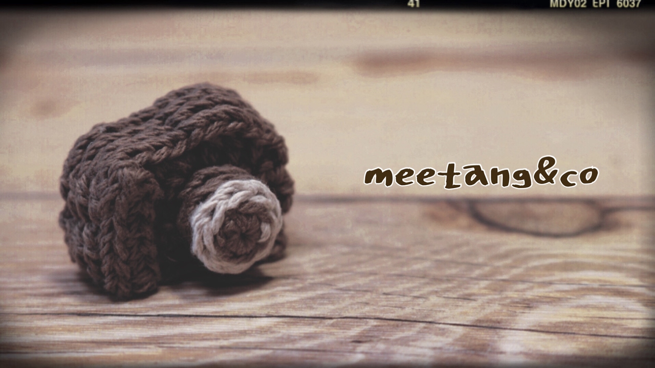 【かぎ針編み】 カメラの編み方 How to crochet a camera
