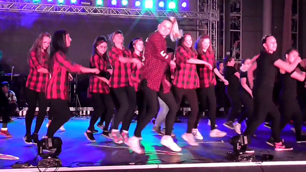 PRAZNICHEN KONCERT 22 11 2017 TRAILER