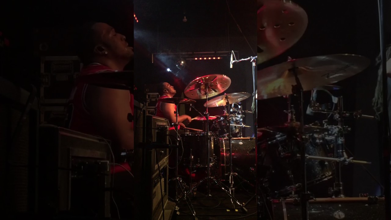 Eric Moore w/Lillake vid 6