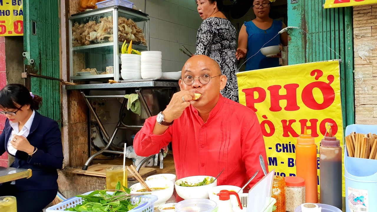 Food For Good Eps 168: Vạn kiếp Bánh mì bò kho vỉa hè, tấm vé về với tuổi thơ