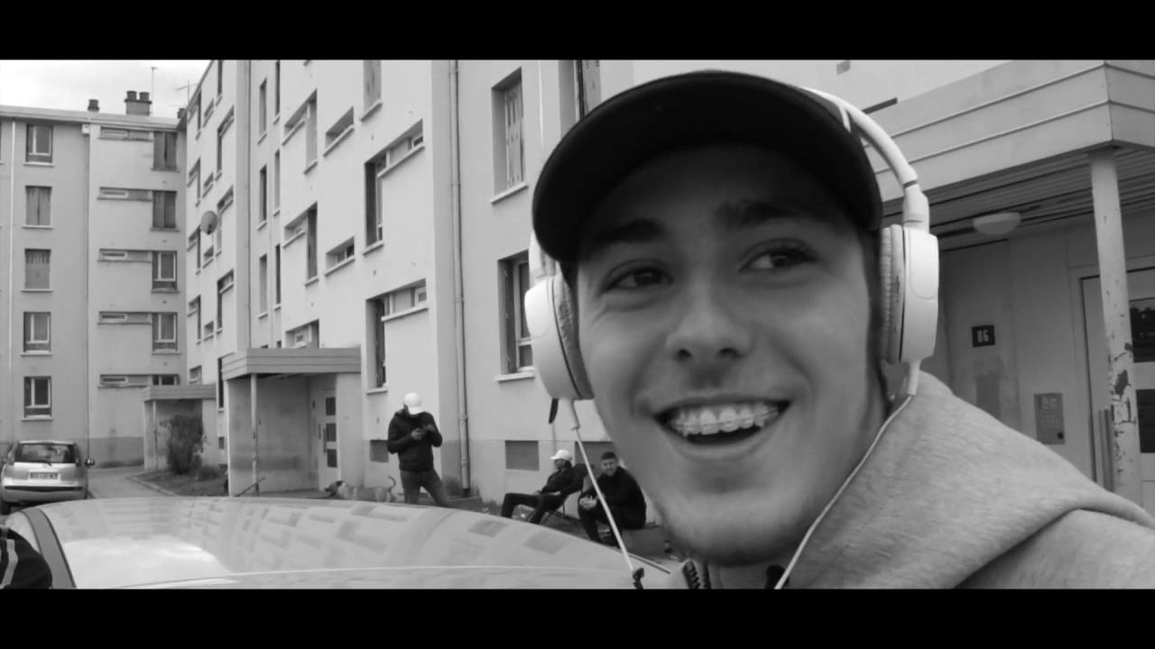 (Saison 1 Episode 2)  1 Moto = 2 Quads
