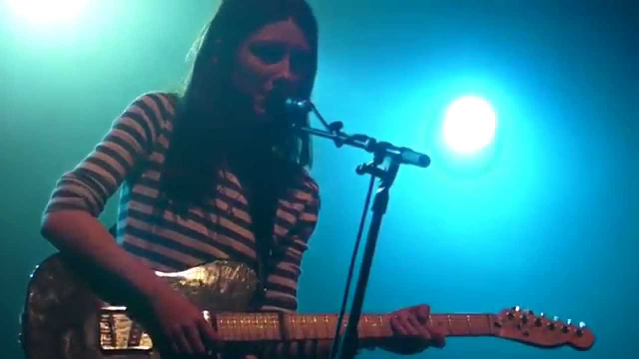 Wolf Alice - Blush/Wicked Game (Chris Isaak cover) (live at Wychwood festival - 1st June 14)