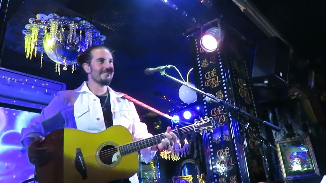 Andrés Suárez 