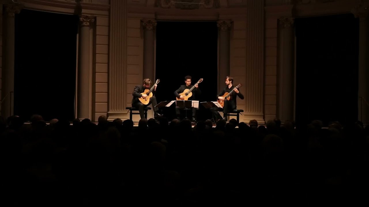 Edvard Grieg: Holberg Suite Op. 40, 1. Praeludium - Live Video - Trio Elogio