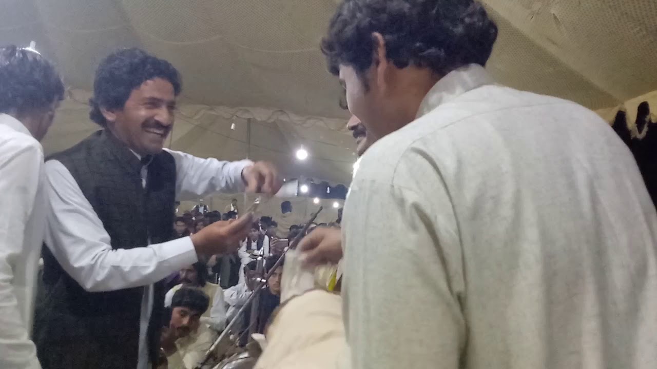 Dhol nawaz. Juga Khan. Moja Khan of Lahhiya. Shehnai yasin and jawed.