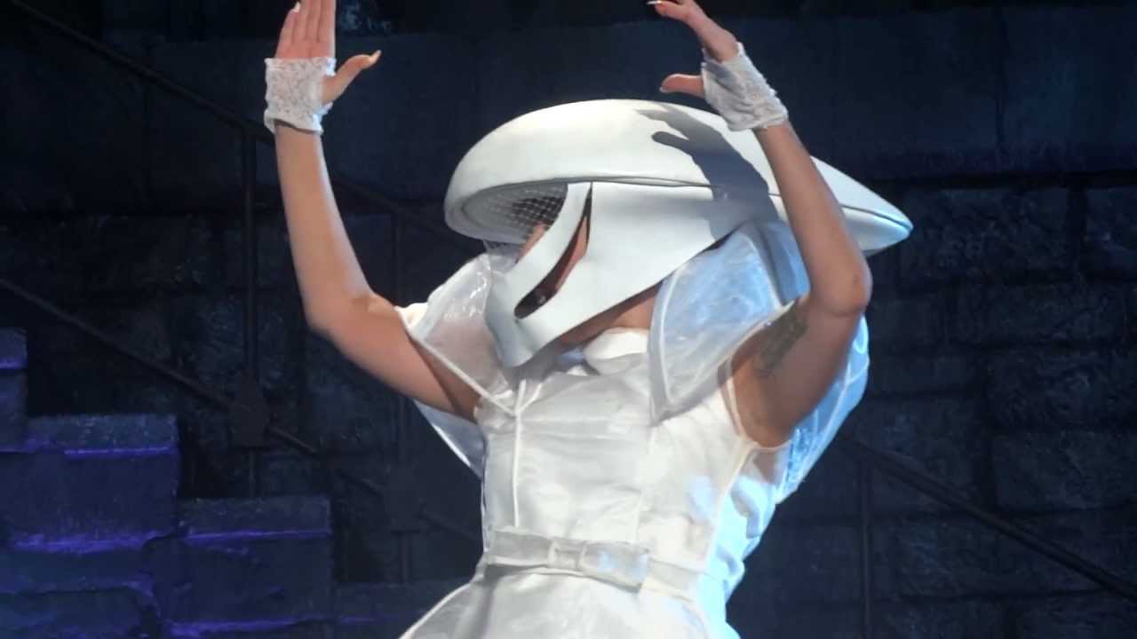 MisturaPop.com.br:  Lady GaGa BTWBT Rio de Janeiro Bloody Mary HD