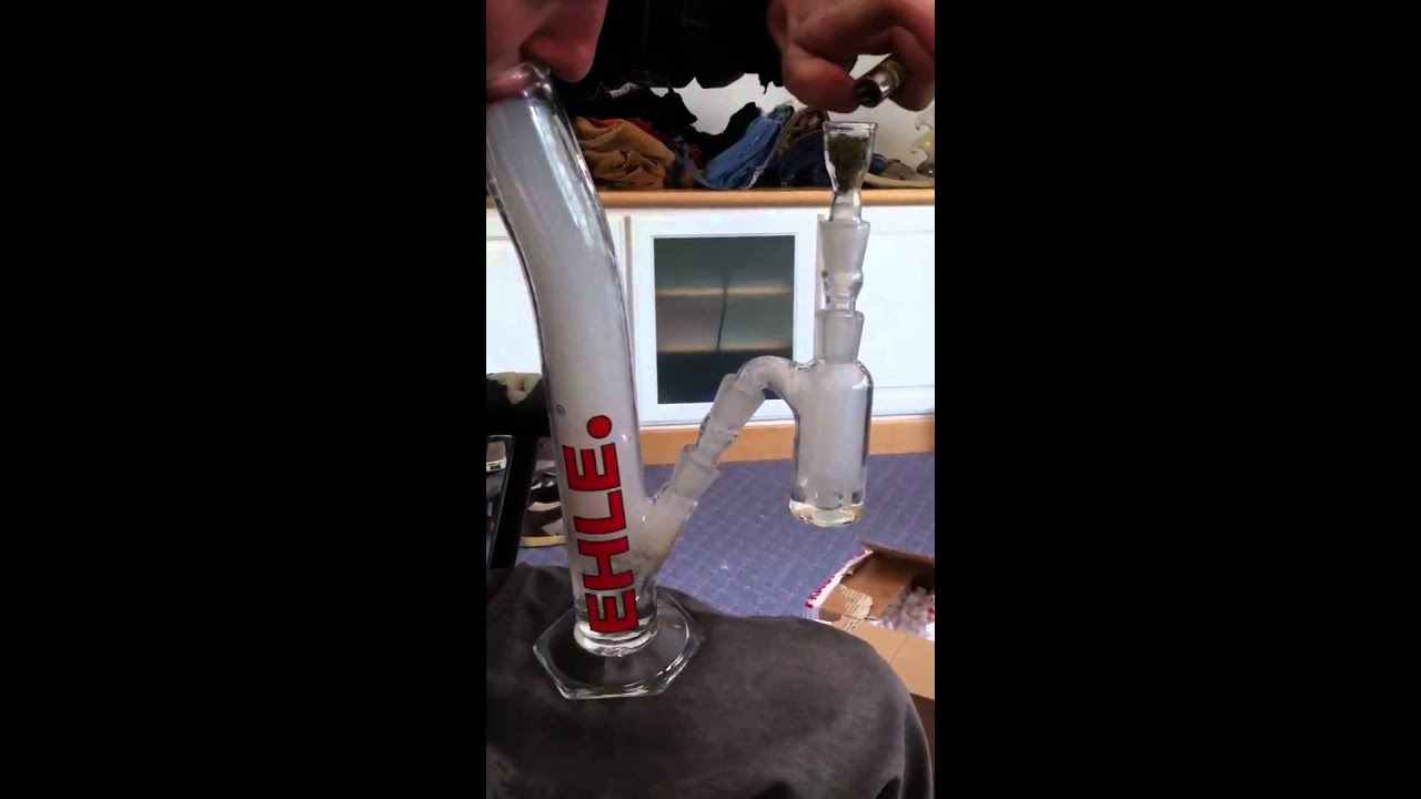 EHLE Bent Neck Bong Rip w/ Bottleneck Pre-Cooler *Pearl Diffused*