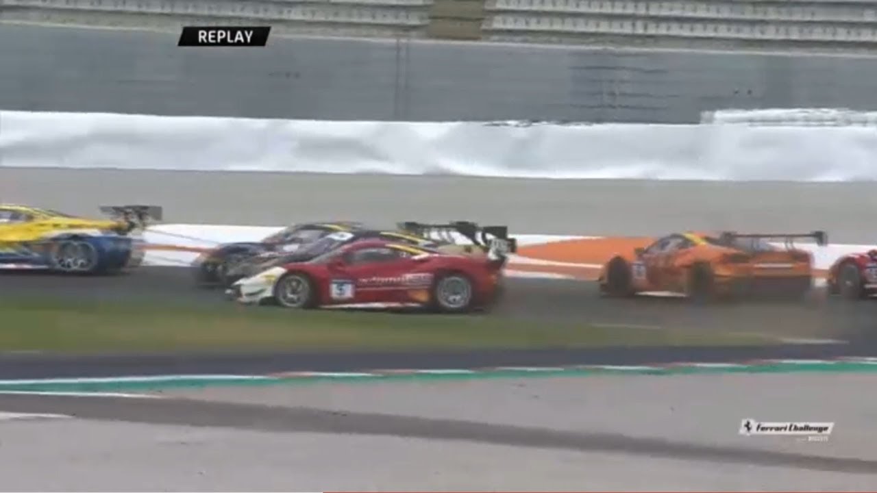 Ferrari Challenge Europe (Trofeo Pirelli) 2019. Race 1 Circuit Ricardo Tormo. Start Crash