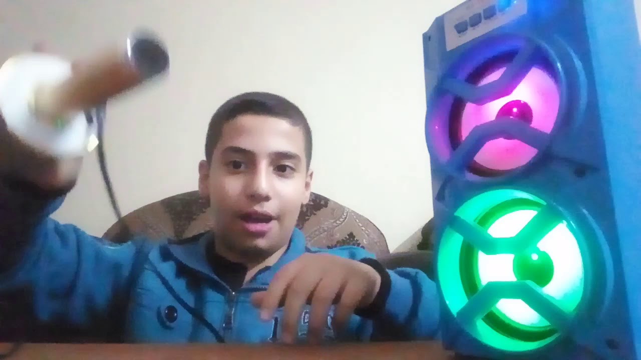 توصيل الميكروفون في السماعه