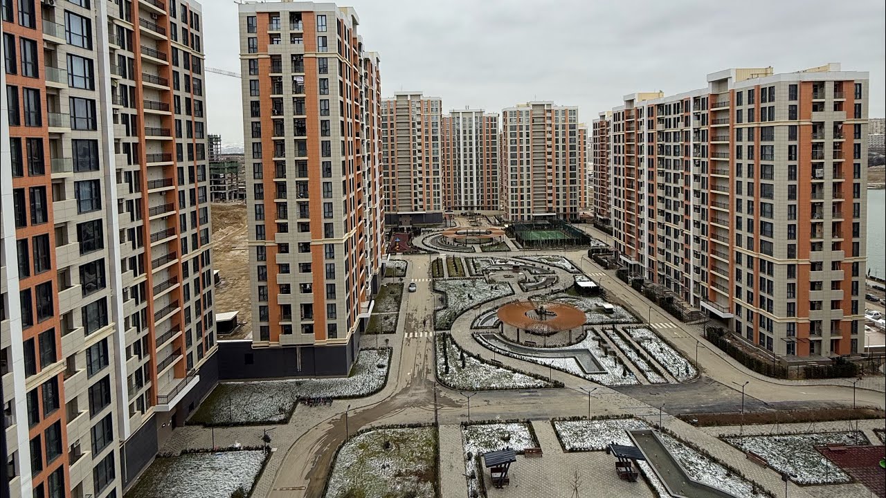 0703052222 Park Yasamal 4 otaqlı mənzil satılır.