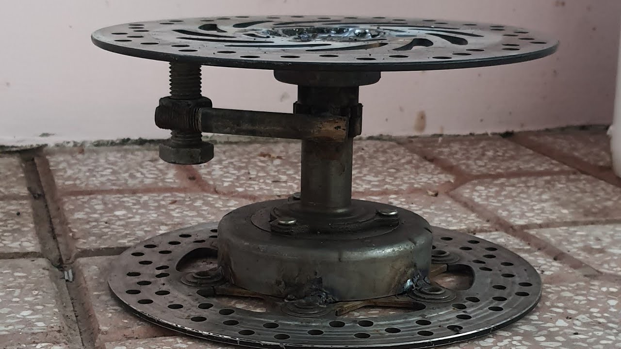 Làm bàn xoay cây từ phế liệu.