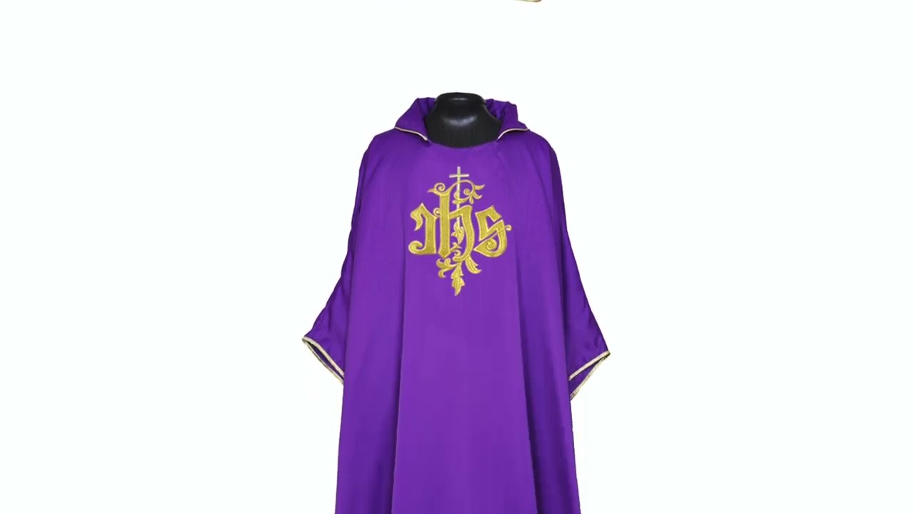 D170 Gothic Chasubles