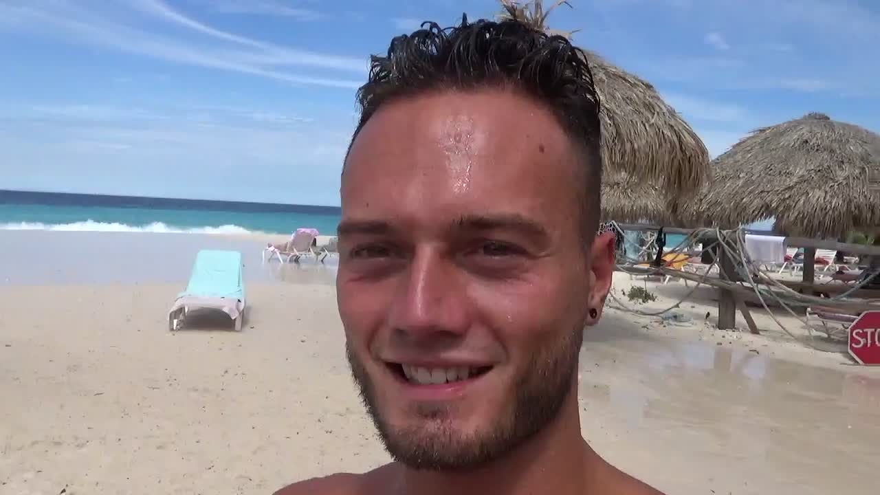 Defensie vlogt: Melvin in de West. #5 Relaxen op Klein Curaçao