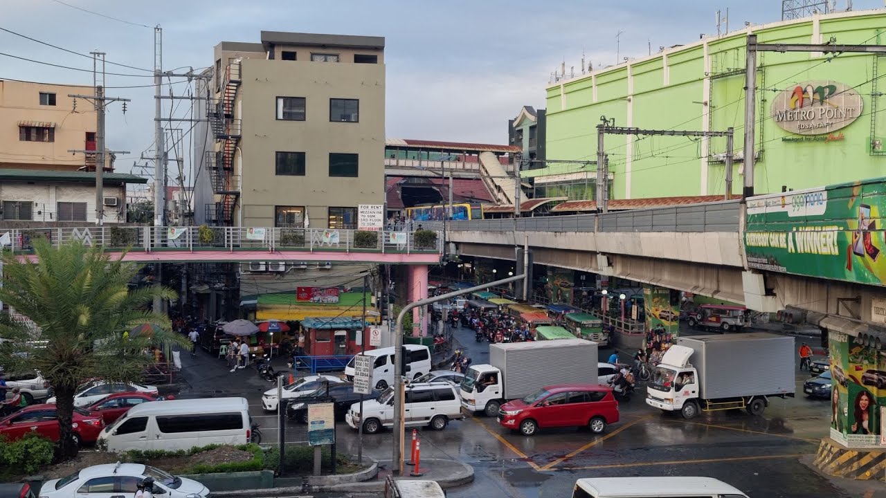 Pasay City walk tour: SM Mall of Asia to Pasay Rotonda via EDSA