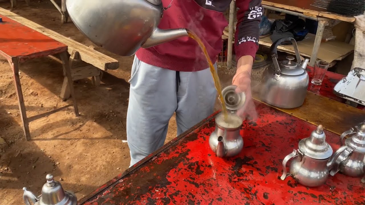 Marrakech's Tea Culture - An Authentic Guide to Preparing Tea in Moroccan Traditional Market