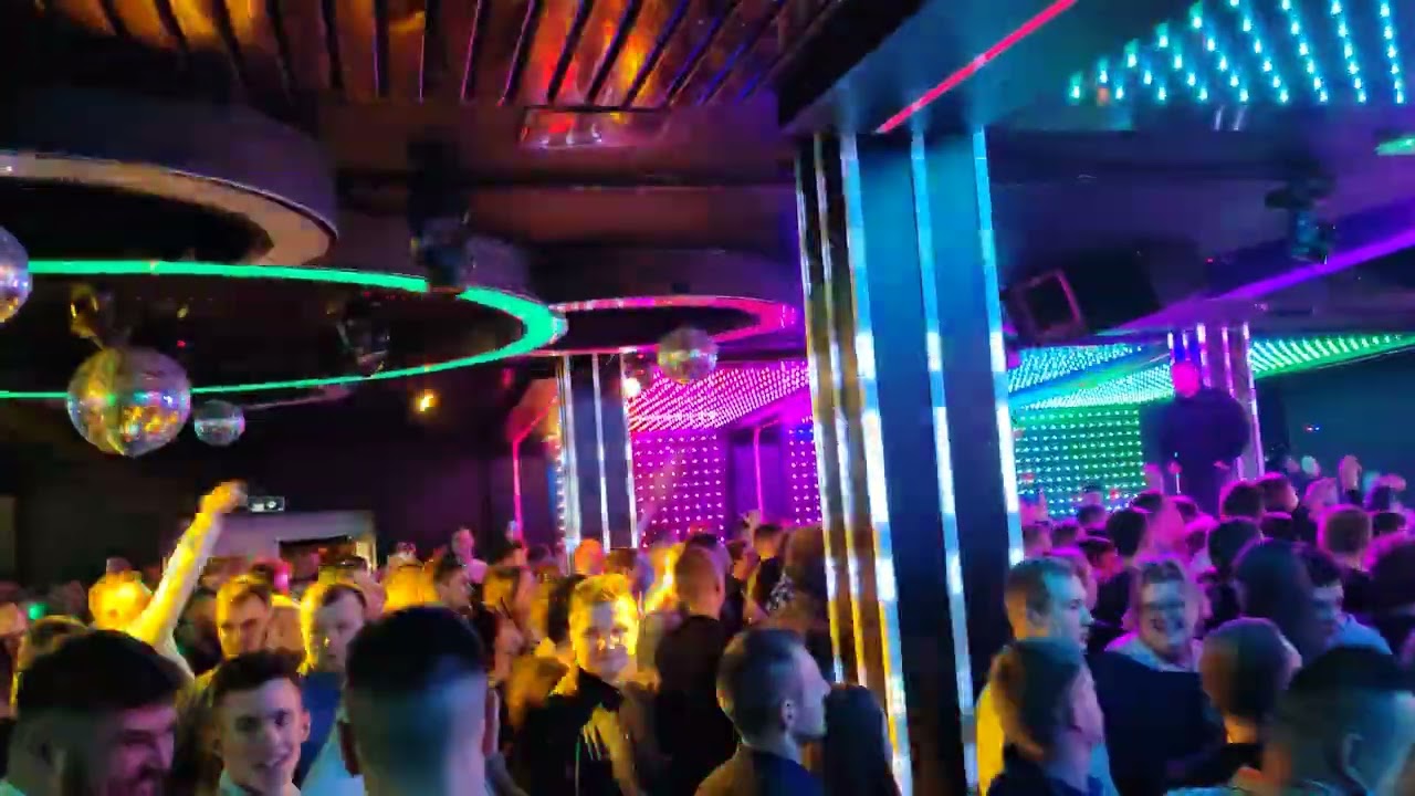 Witonia Banderoza - Effect pierwszy dzień świąt