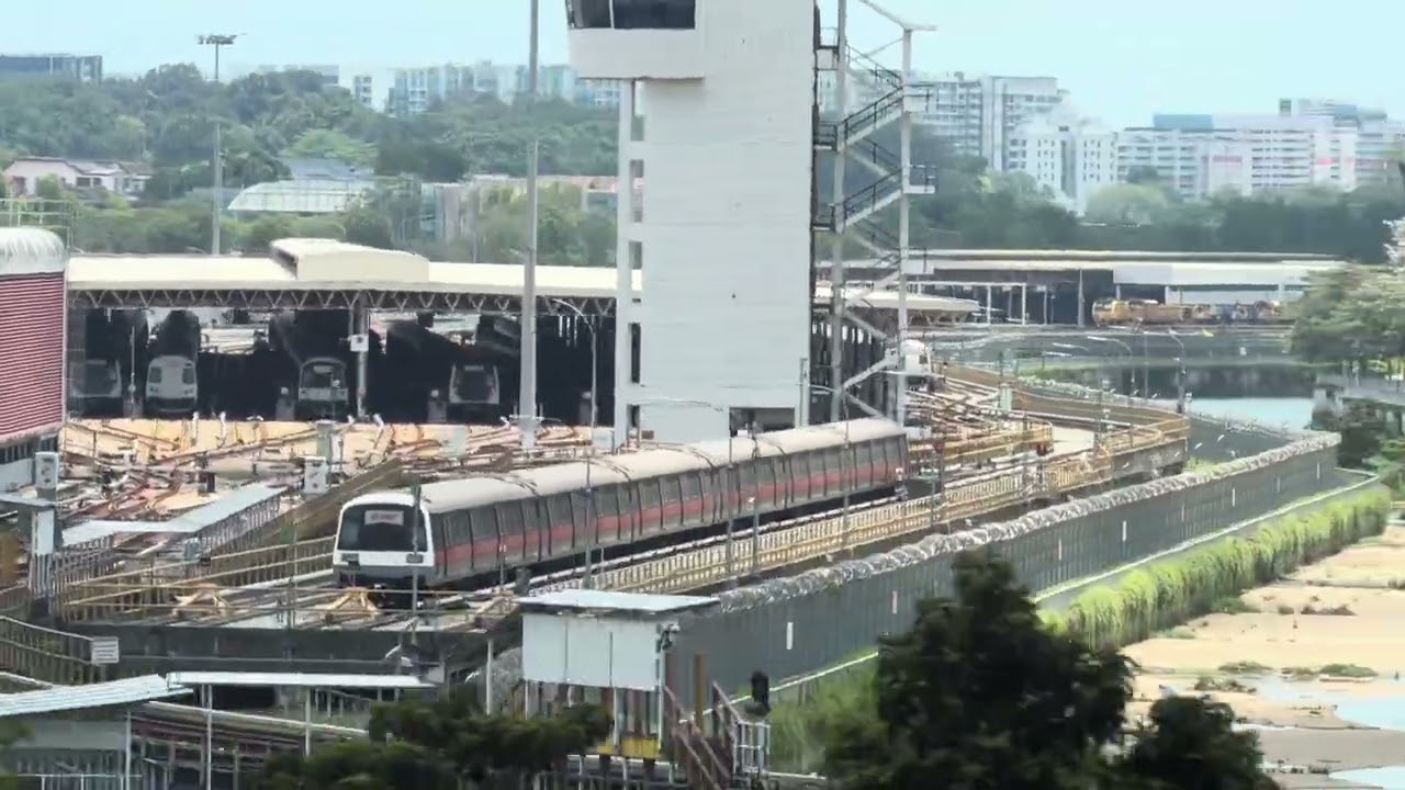 [KHI Spotted] SMRT Kawasaki Heavy Industries CRRC Sifang C151B (645/646): Bishan to Ang Mo Kio. 