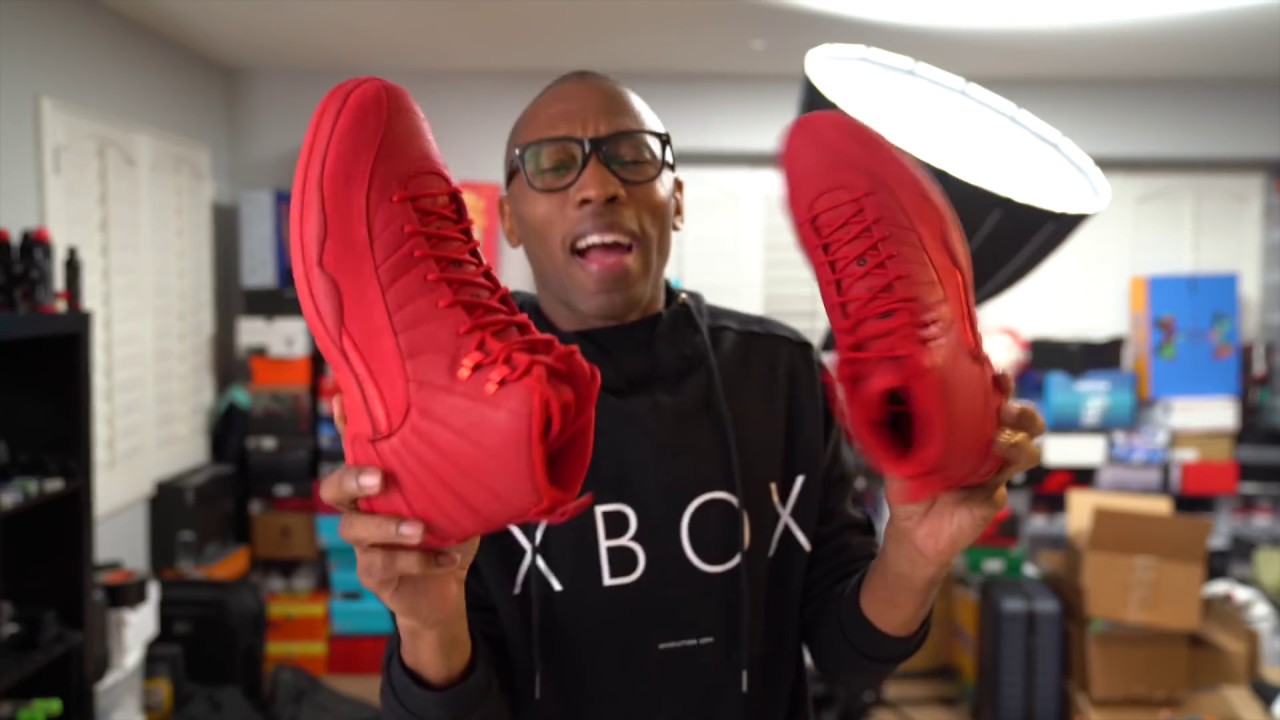 10 CHRISTMAS Gifts SNEAKERHEADS Will LOVE...That Aren't SNEAKERS