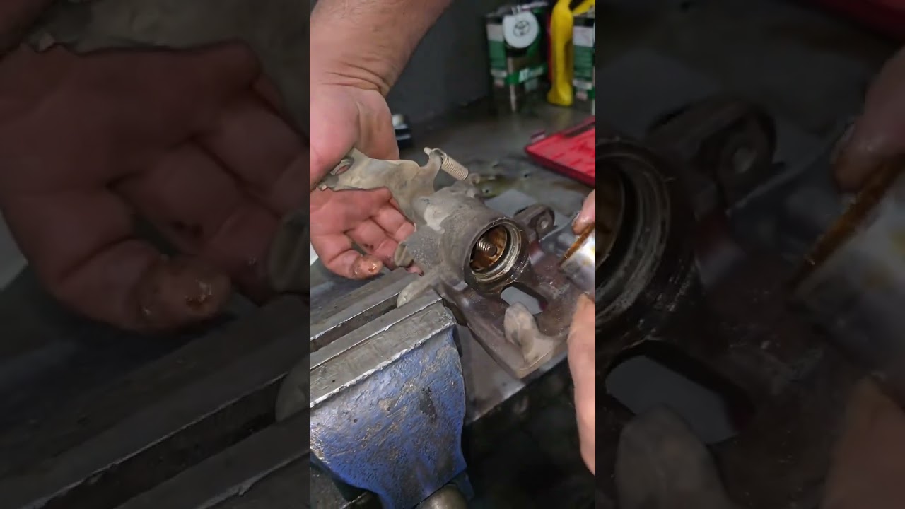 Brake caliper repair #automobile #automotivetools #carparts #mechanic #brakefluid