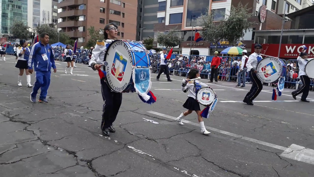 Desfile Banda Rítmica Manuela Cañizares 