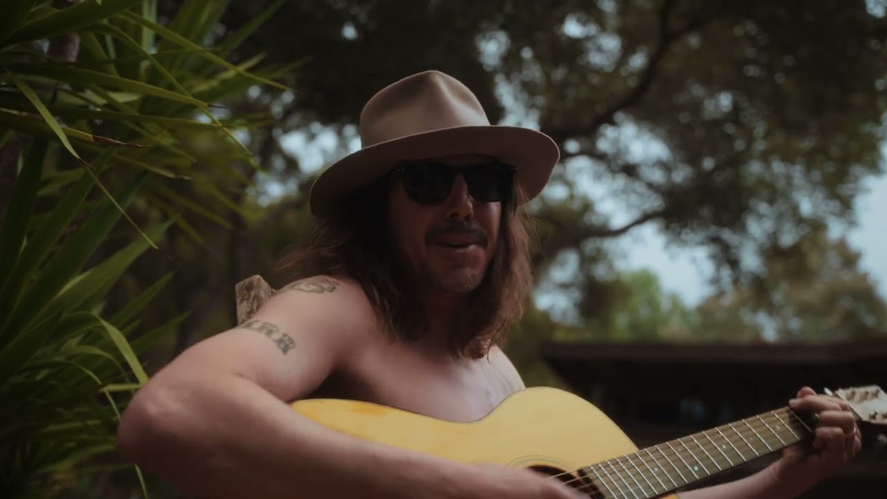 Cisco Adler - The Salt In The Sea ( Au Natural )