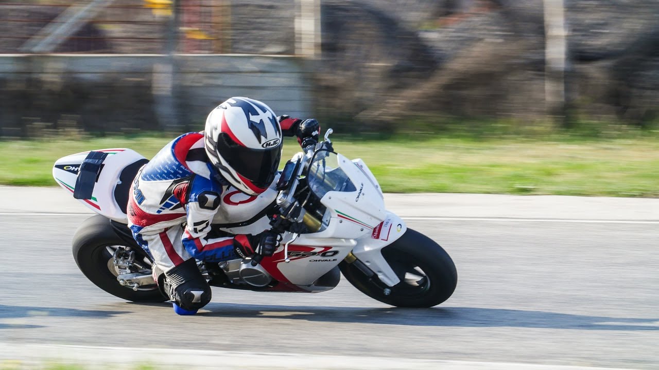 P&aacute;lyamotoroz&aacute;s gyerekeknek Chrob&aacute;k Janival | Motorbike racer kids