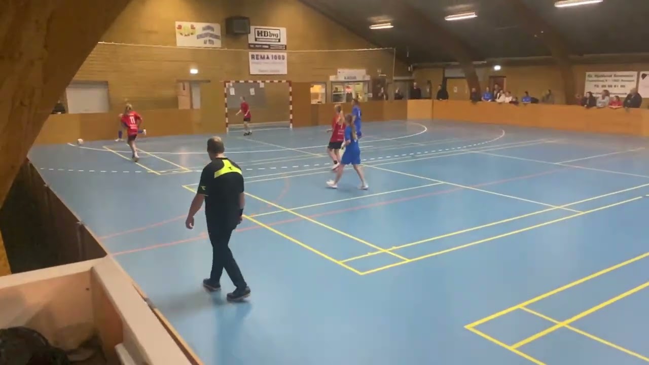 FINALE | U13 piger (13.00): AIA Tranbjerg 1 - KLG Fodbold Y