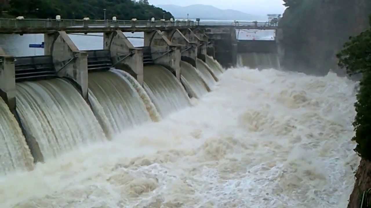 Hartbeespoort Dam Sluices Opened after Heavy Rains, 6 March 2014