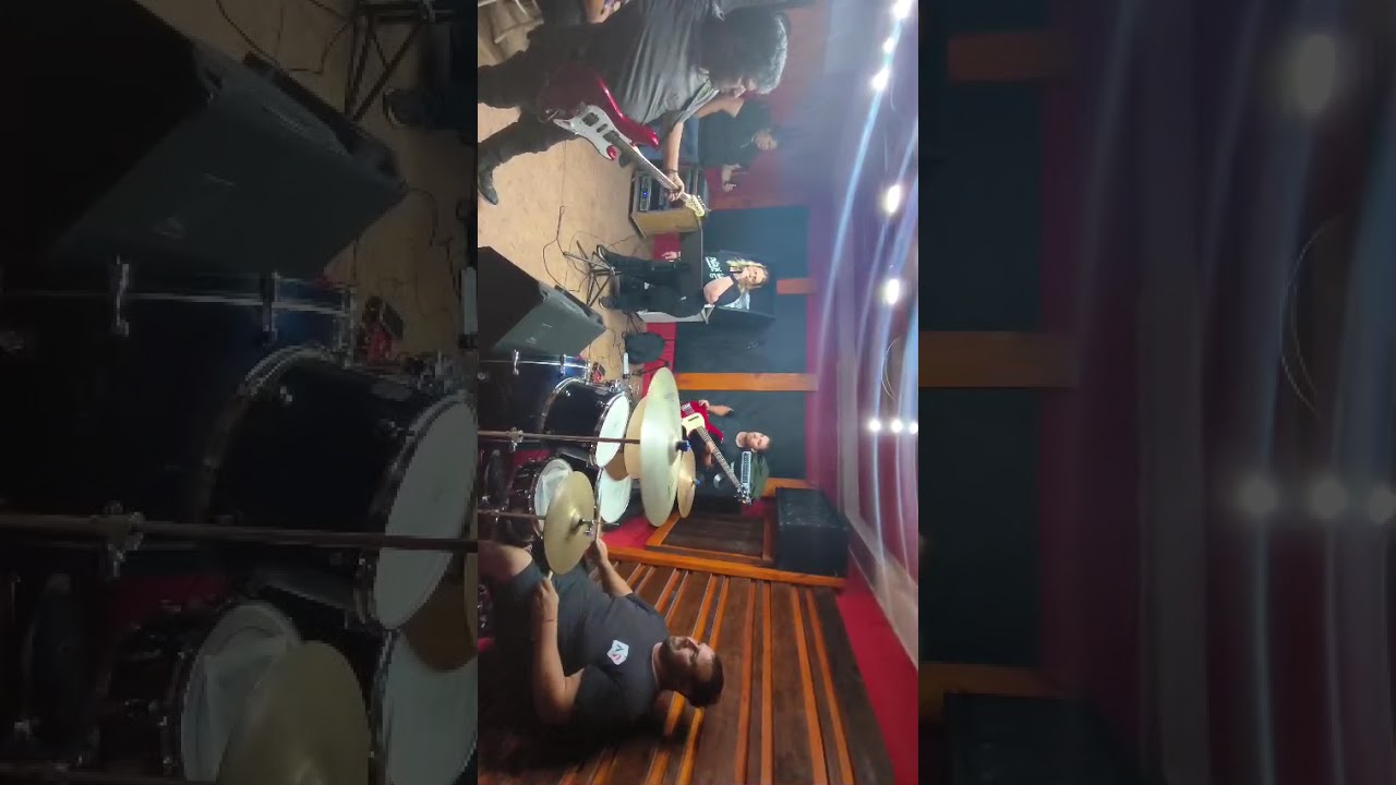 El forastero KLAM BANDA