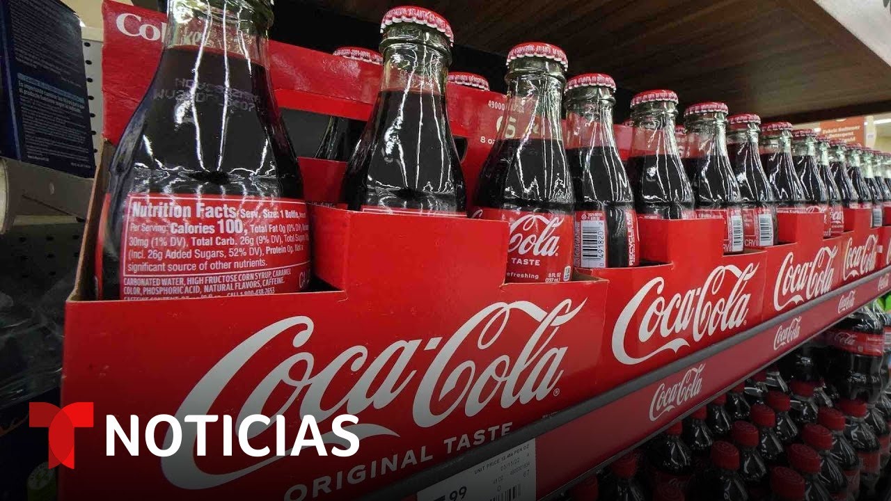 Coca-Cola complace a Trump y producirá variante de su bebida con azúcar de caña | Noticias Telemundo