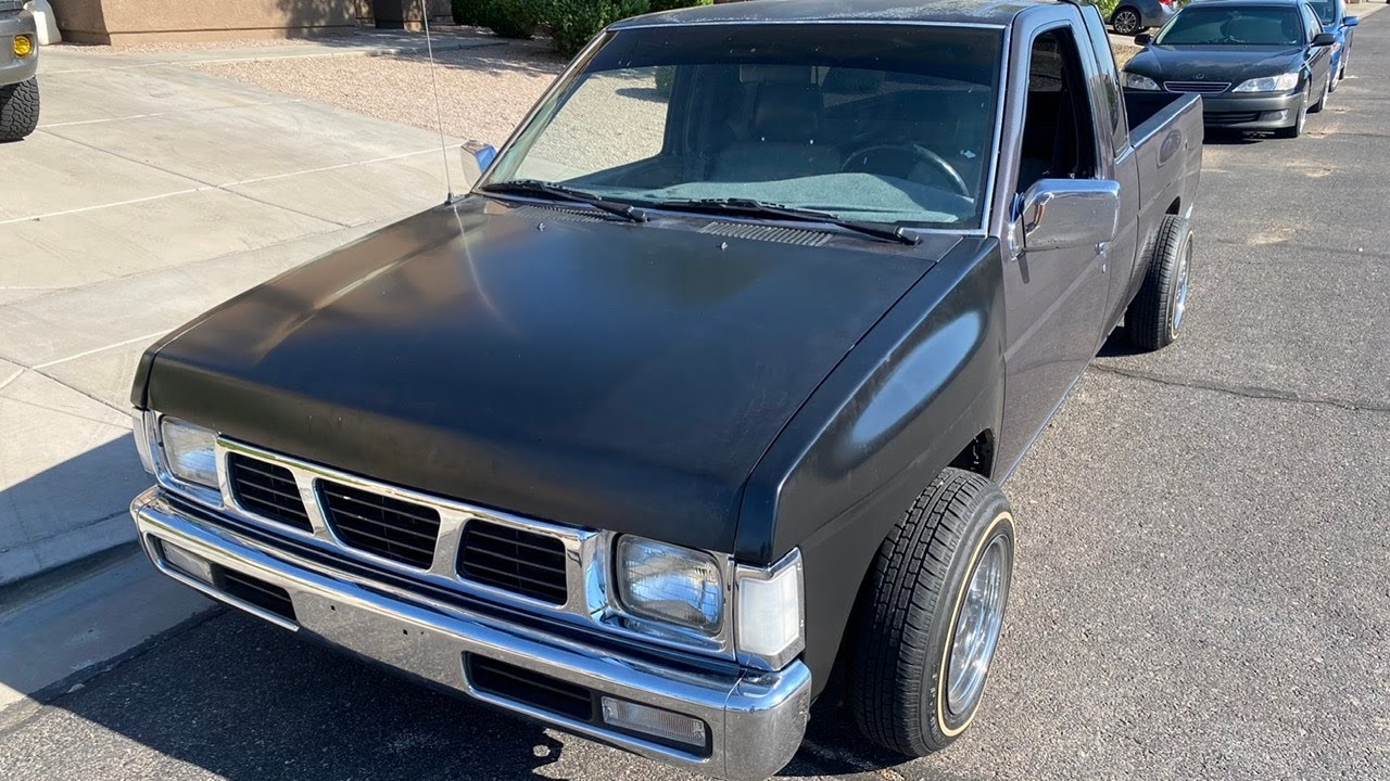 INSTALLING 4x4 FRONT FENDERS ON MY NISSAN HARDBODY 1995