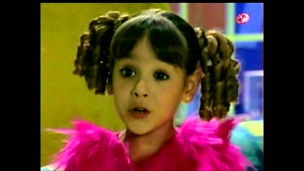 Danna Paola Familia PLuche