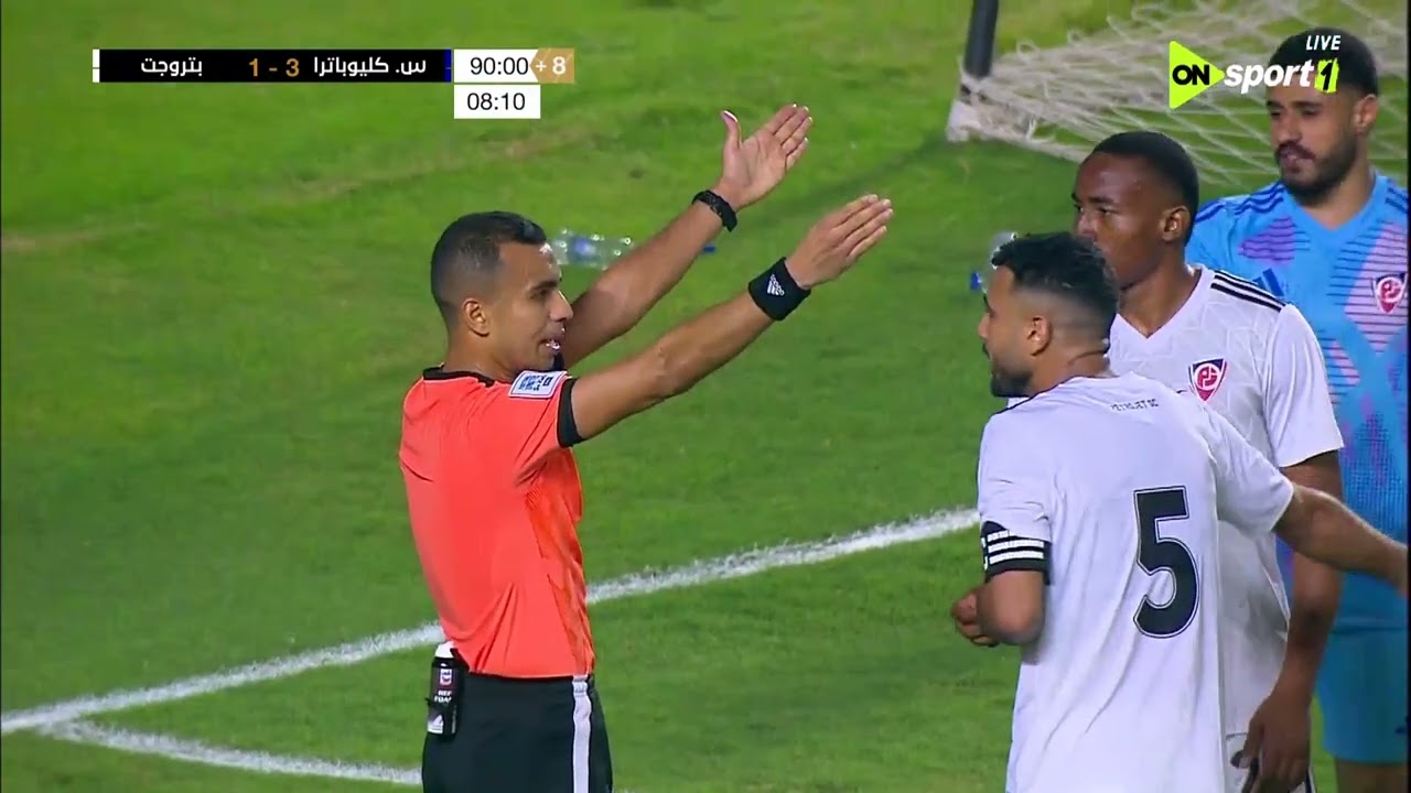 ركلتين جزاء في نفس اللحظة 🤔 أغرب ركلة جزاء في تاريخ كرة القدم 😅