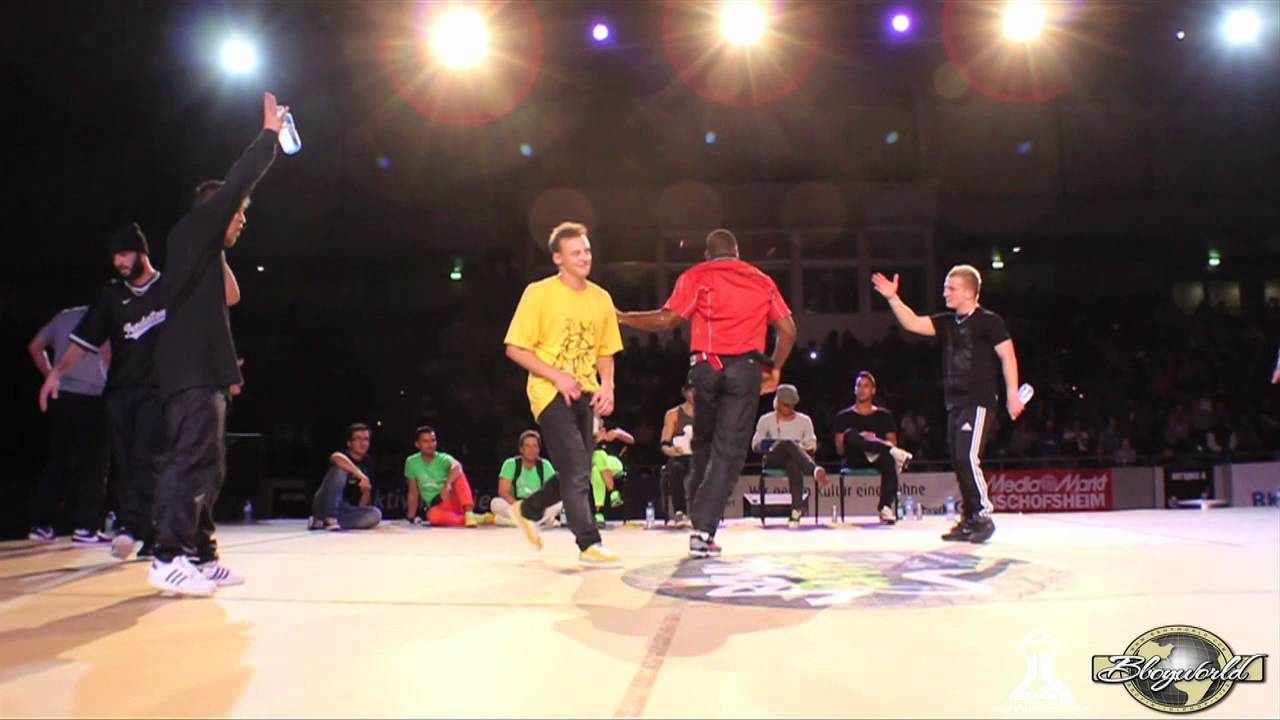 PREDATORZ vs PHASE T | ROYAL BATTLE 2012