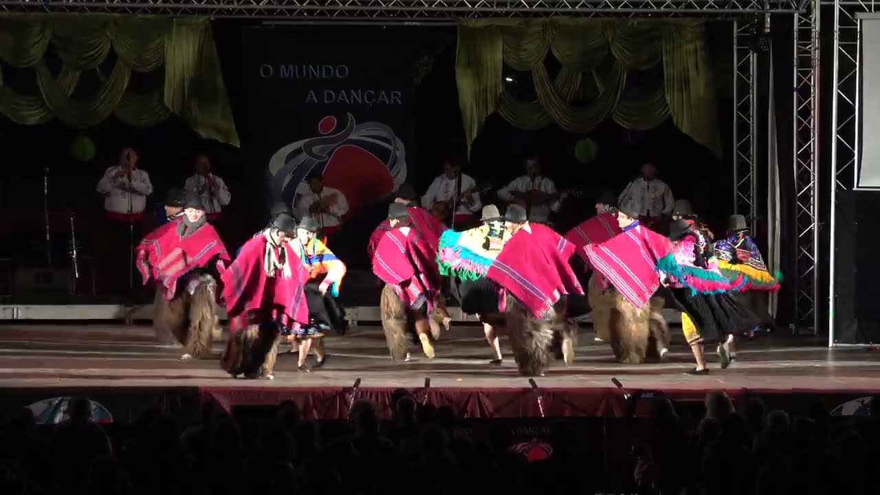 Ecuadorian folk dance: Yatzaputzan
