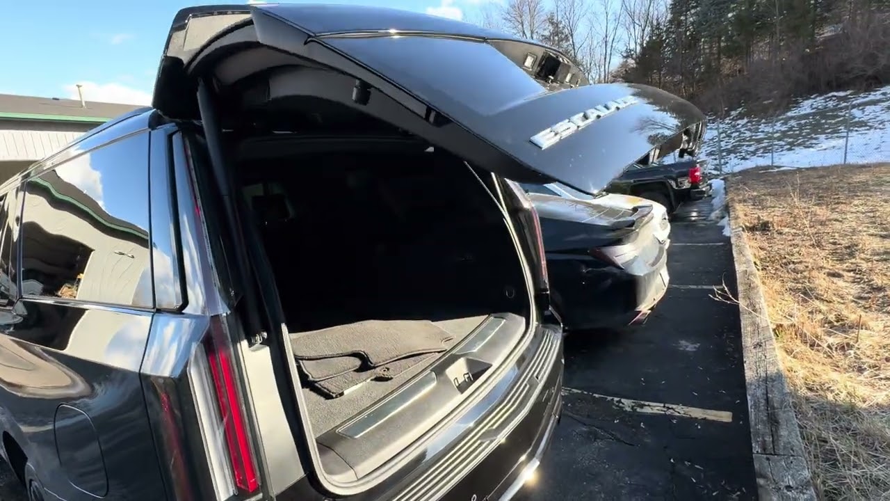 25 Escalade V