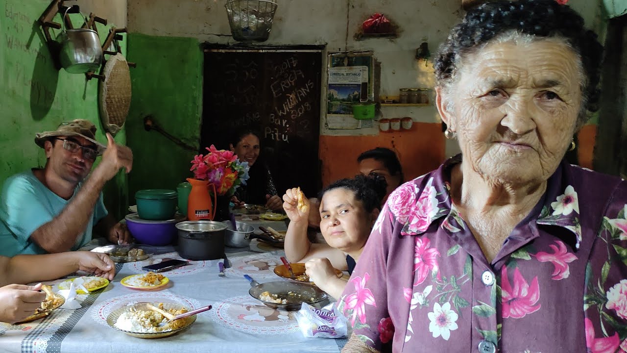 Jantamos com a tia Mariquinha