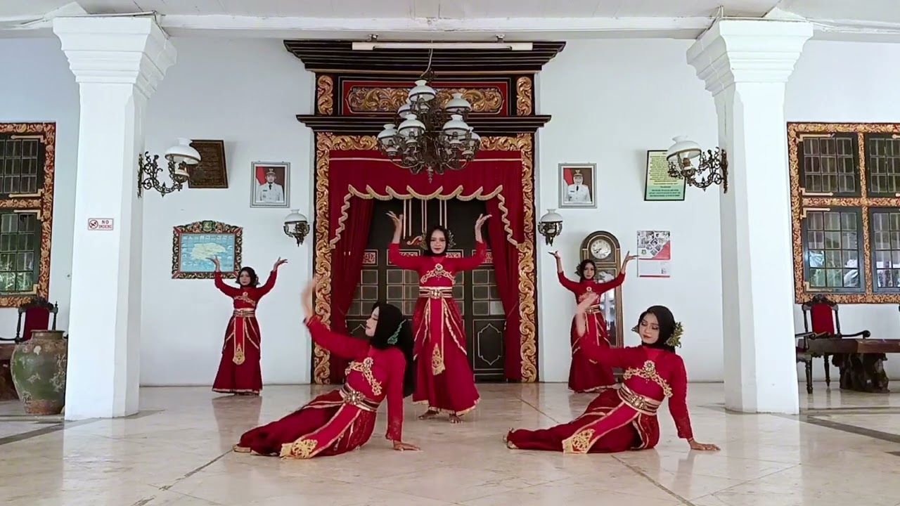 Juara 1 Lomba Tari Kreasi DINAMIKA SMAN 1 Kalianget 2024 - Tari Gelang Ro'om