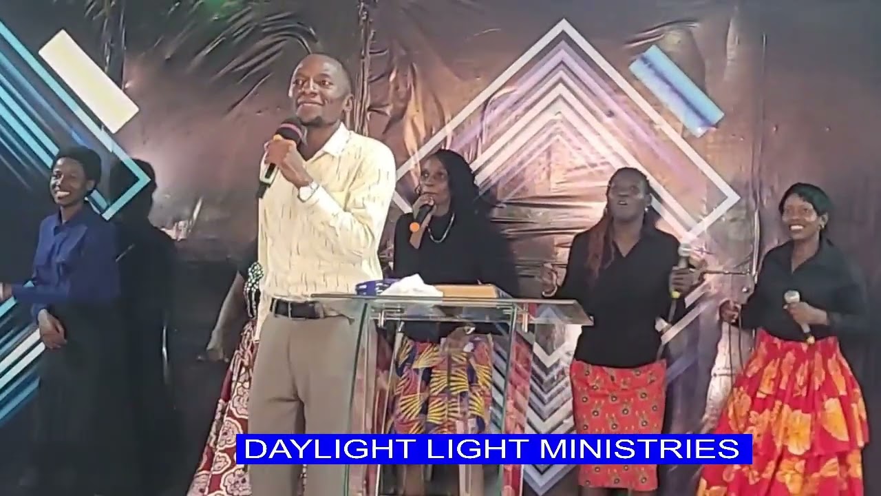 PRAISE AND WORSHIP SUNDAY SERVICE