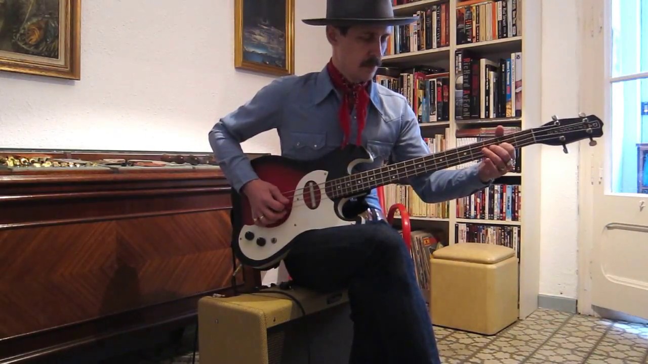 Danelectro Dano ’63 Short Scale Bass, Made in China 2002 - Guitar Demo