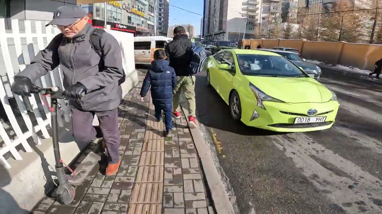 Я в Монголии! Прилетел на самолете. Жену с ребенком отправил на поезде.