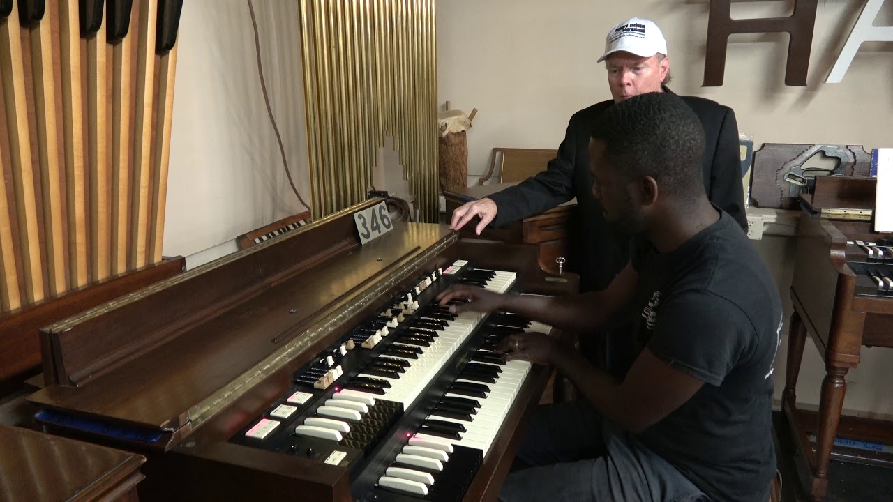 # 346 Hammond XB3 with Leslie 122XB at Keyboard Exchange International
